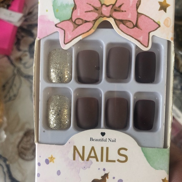 Nails bundle - Picture 5 of 6
